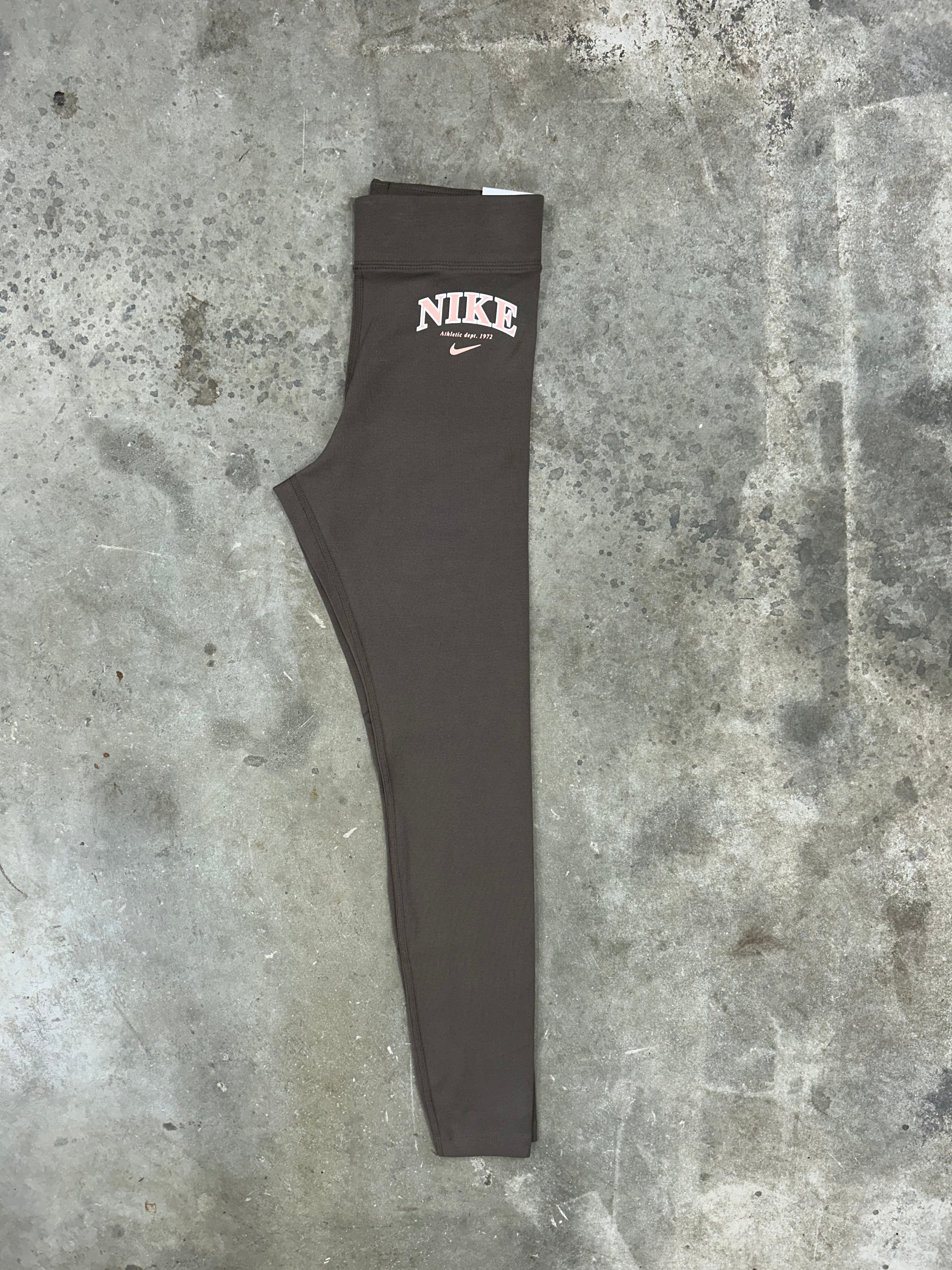 Nike Varsity Leggings - Chocolate Brown